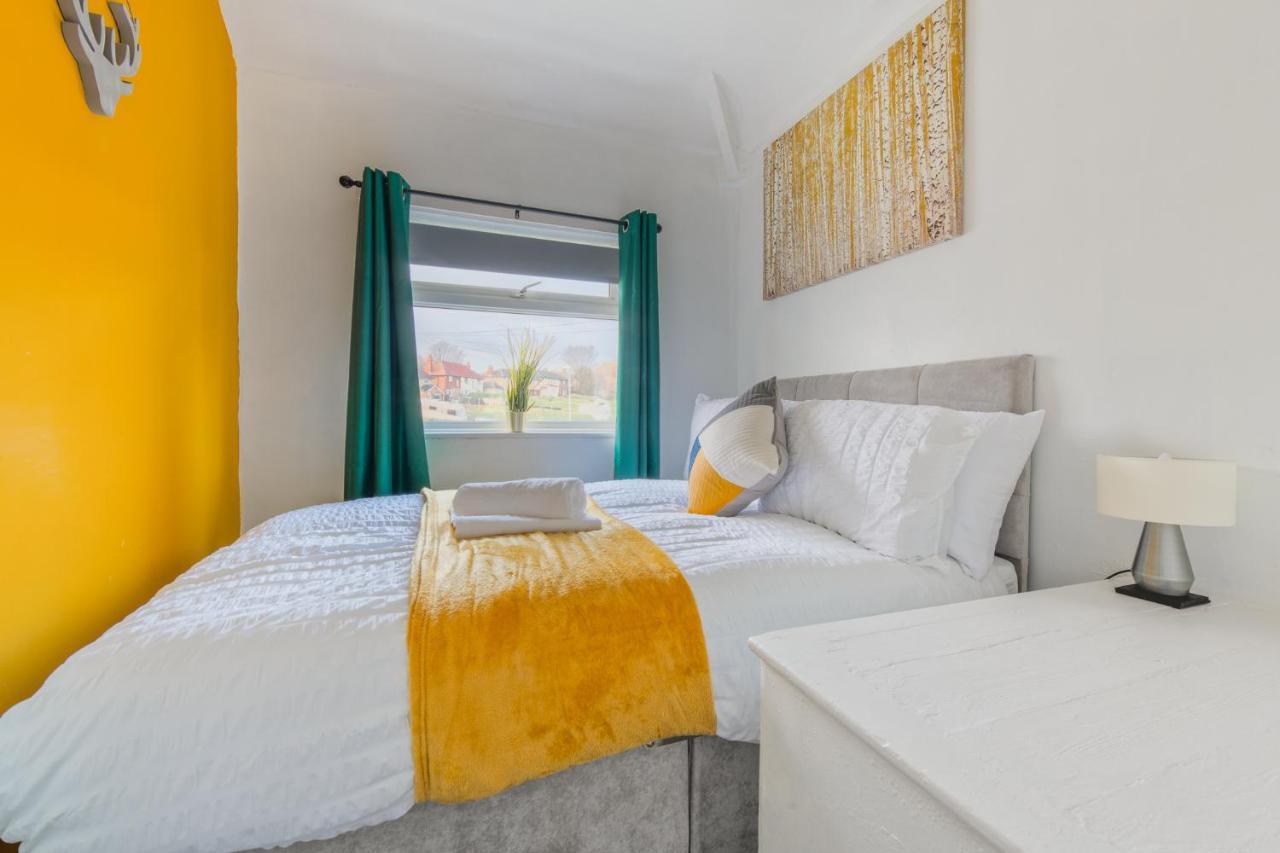 Rookwood House - Spacious Home With Free Parking - Short Stay Leeds Leeds  Exteriér fotografie