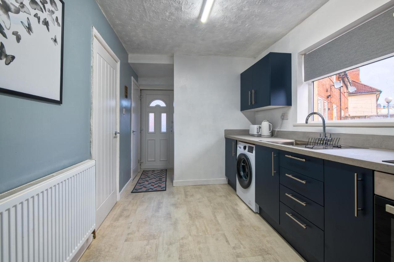 Rookwood House - Spacious Home With Free Parking - Short Stay Leeds Leeds  Exteriér fotografie