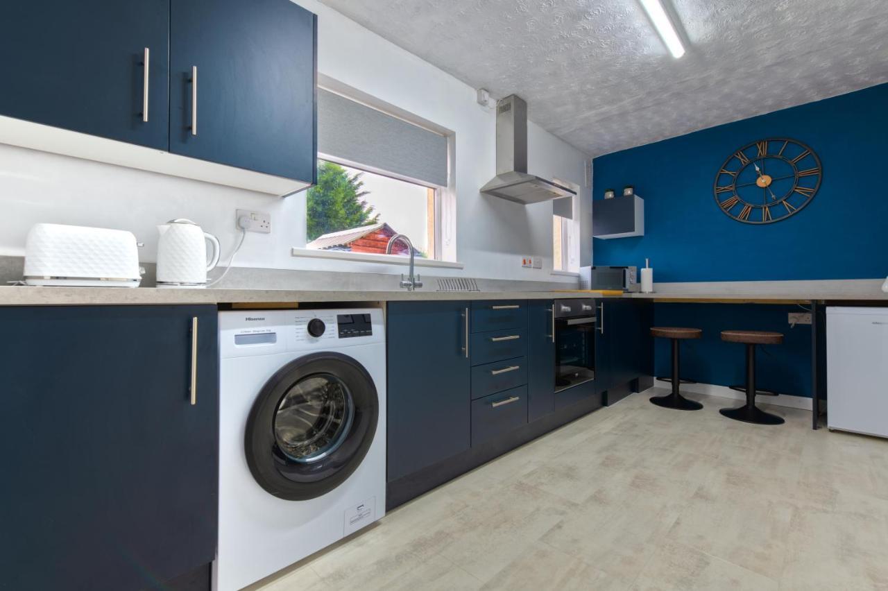 Rookwood House - Spacious Home With Free Parking - Short Stay Leeds Leeds  Exteriér fotografie